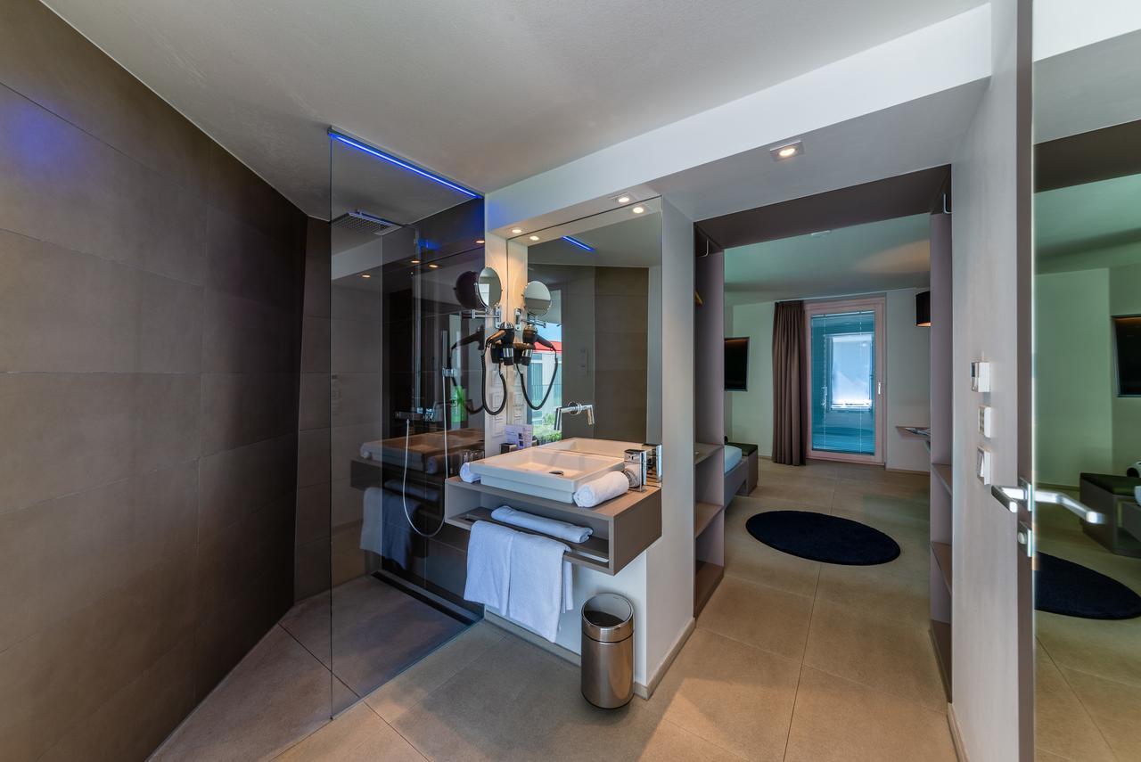 Aquaturm Hotel & Energie ラドルフツェル・アム・ボーデンゼー エクステリア 写真