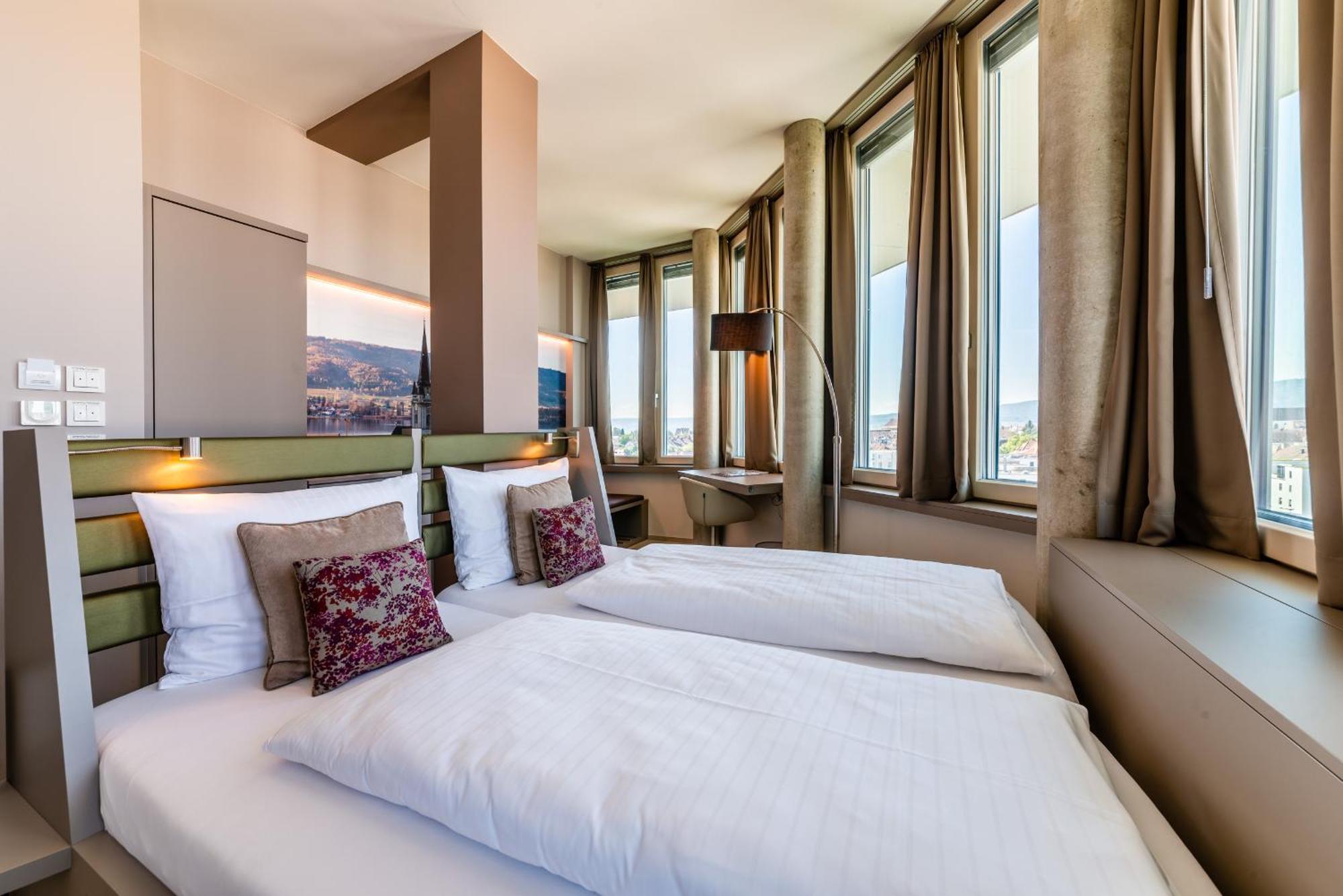 Aquaturm Hotel & Energie ラドルフツェル・アム・ボーデンゼー エクステリア 写真