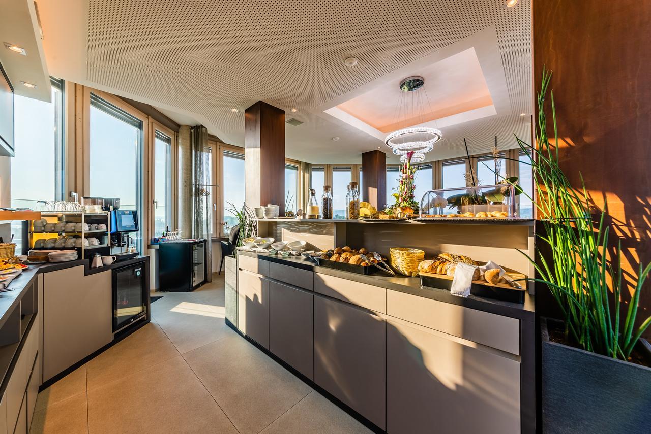 Aquaturm Hotel & Energie ラドルフツェル・アム・ボーデンゼー エクステリア 写真